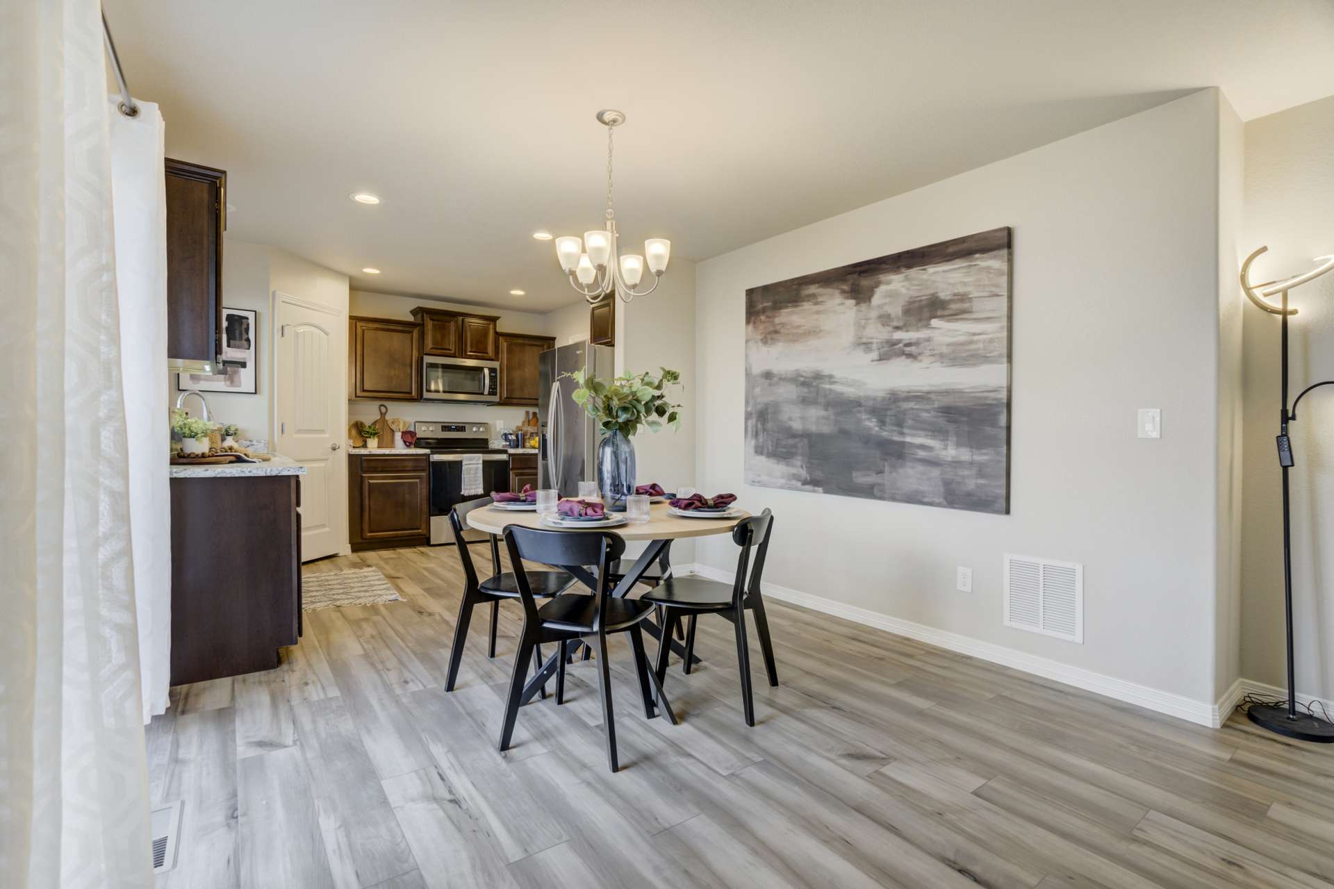 5338 Kingscote Dr-0020