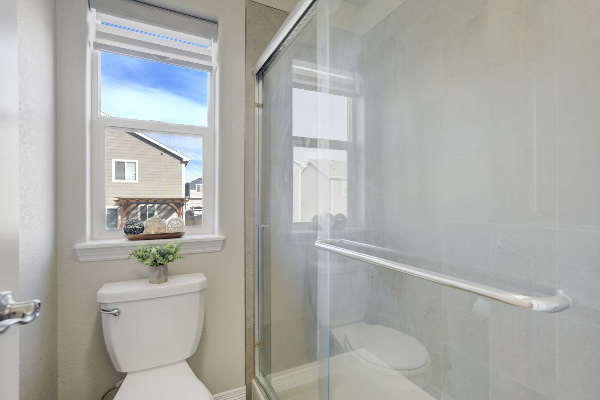 5338 Kingscote Dr-0032