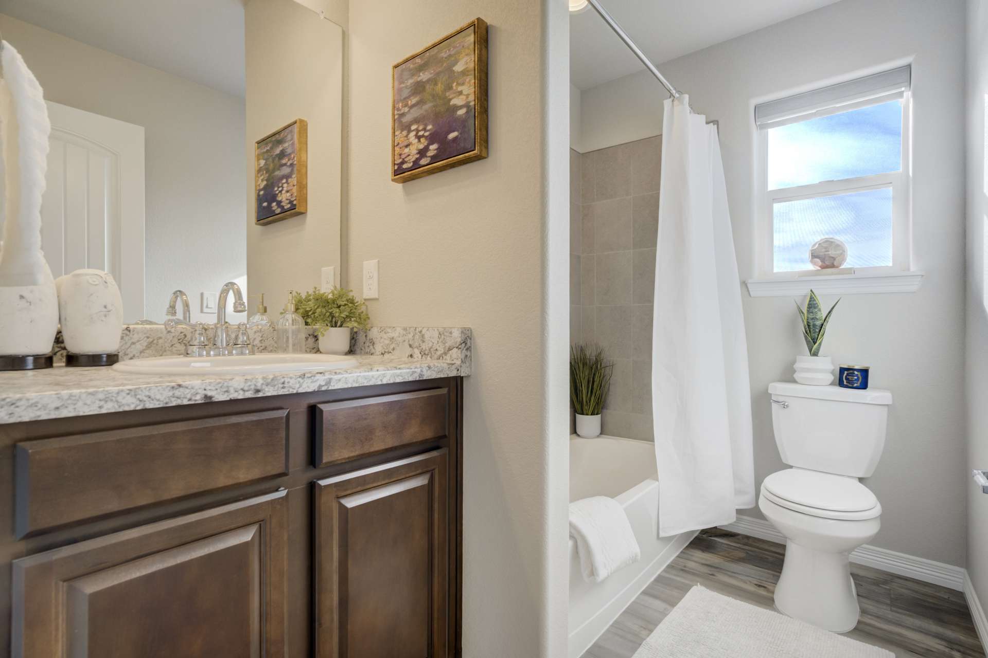 5338 Kingscote Dr-0040